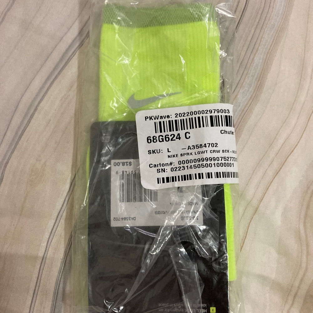 Nike Spark Large Crew socks new with tag 1 pair